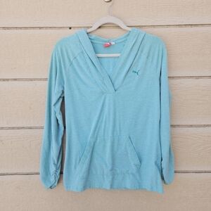 Puma seafoam green lightweight pullover hoodie with ruched sleeves medium